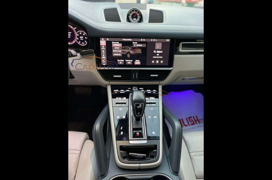 Cayenne Porsche Black