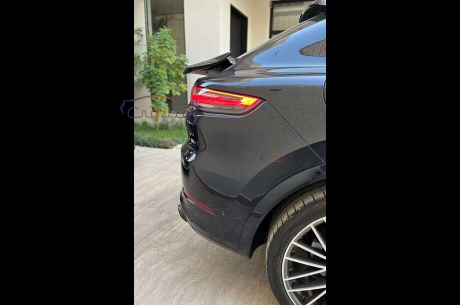 Cayenne Porsche Black