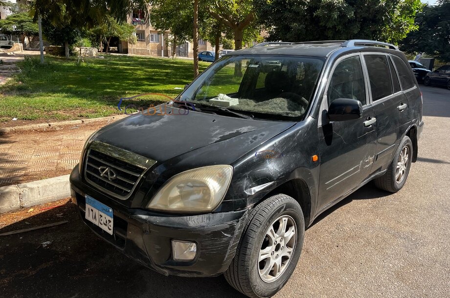 Tiggo Speranza أسود