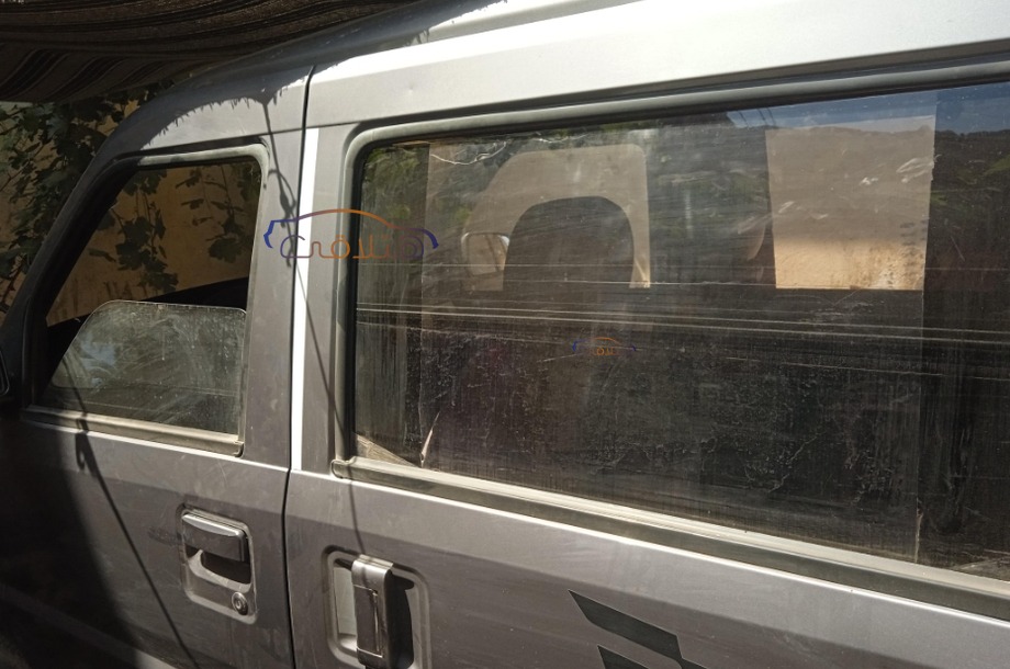 N300 Chevrolet Dark grey