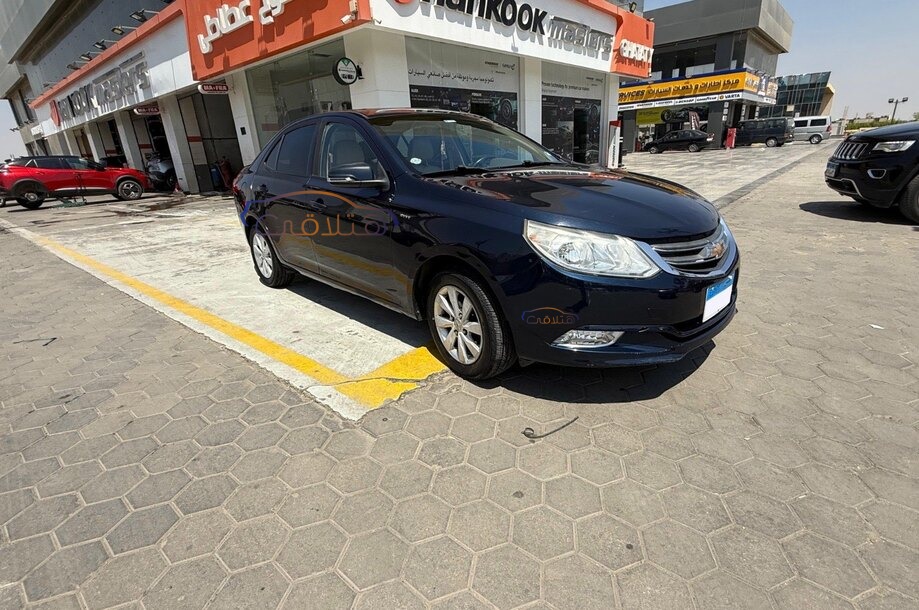 Optra Chevrolet الأزرق الداكن