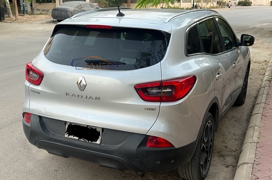 Kadjar Renault فضي