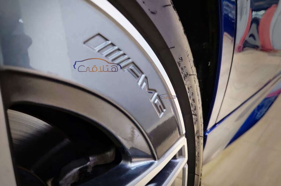 C 180 Mercedes أزرق