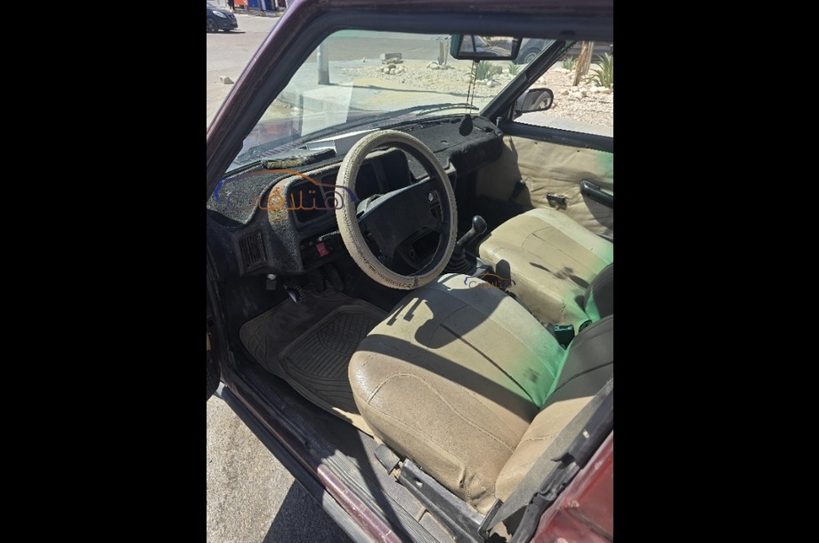 Shahin Fiat احمر غامق