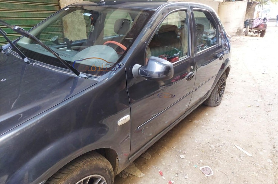 Logan Renault الأزرق الداكن