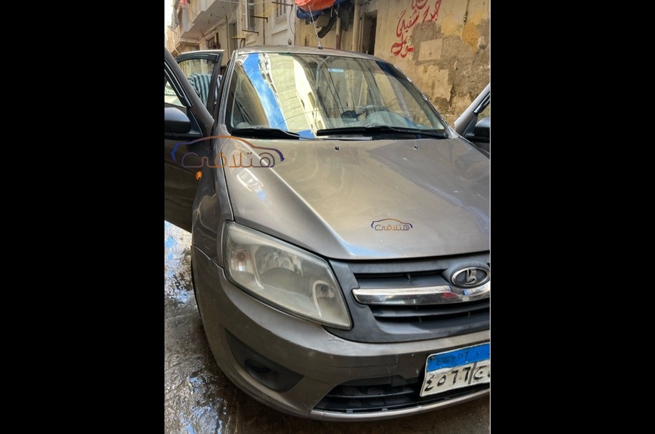 Granta Lada برونزي
