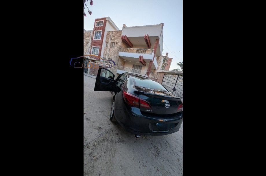 Astra Opel Dark green