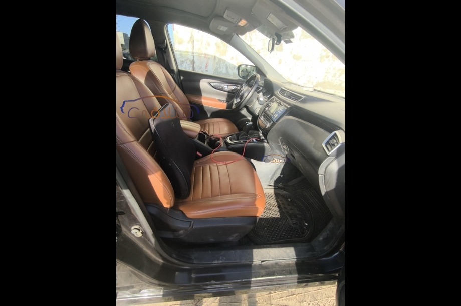 Qashqai Nissan باذنجاني