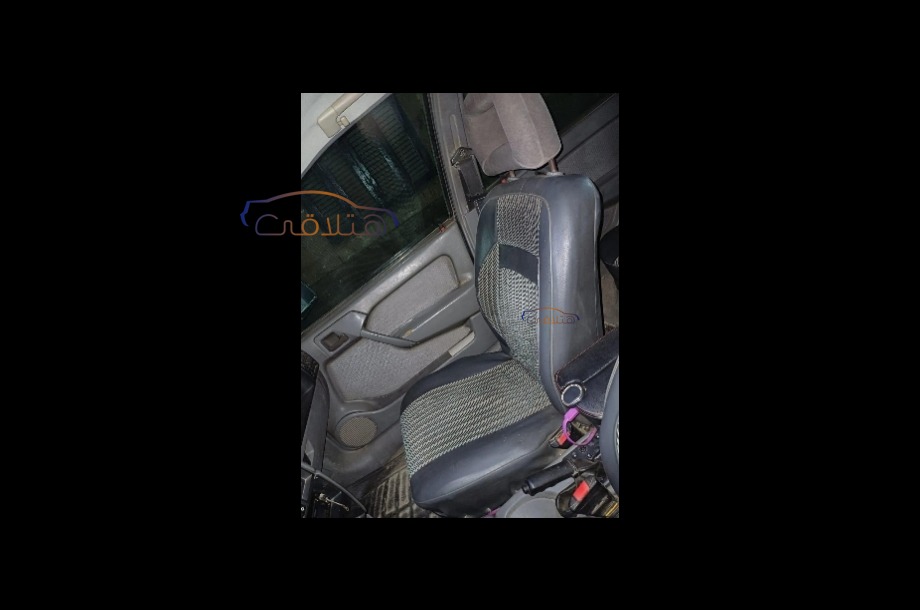 Vectra Opel أسود