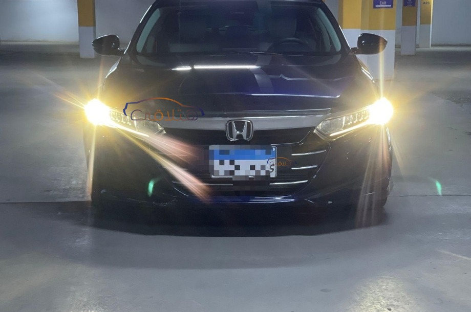 Accord Honda الأزرق الداكن