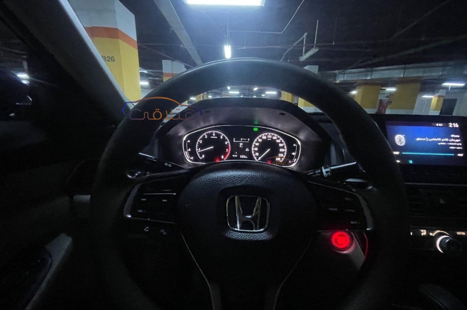 Accord Honda الأزرق الداكن