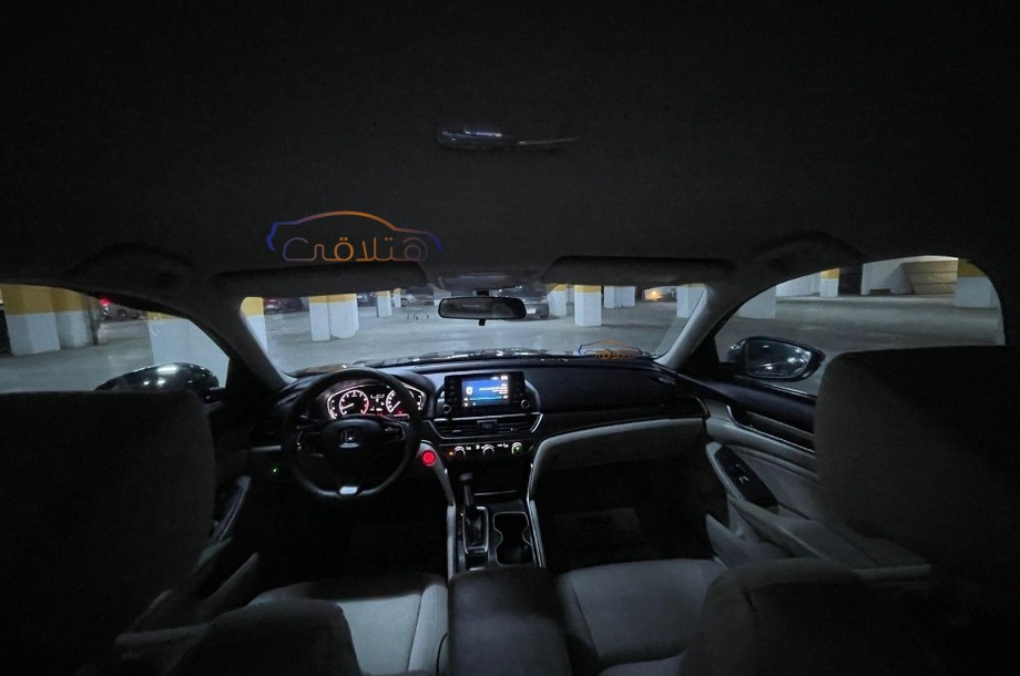 Accord Honda الأزرق الداكن