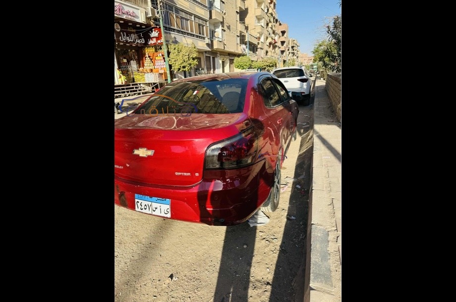 Optra Chevrolet احمر