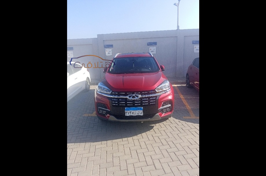 Tiggo 8 Chery احمر غامق