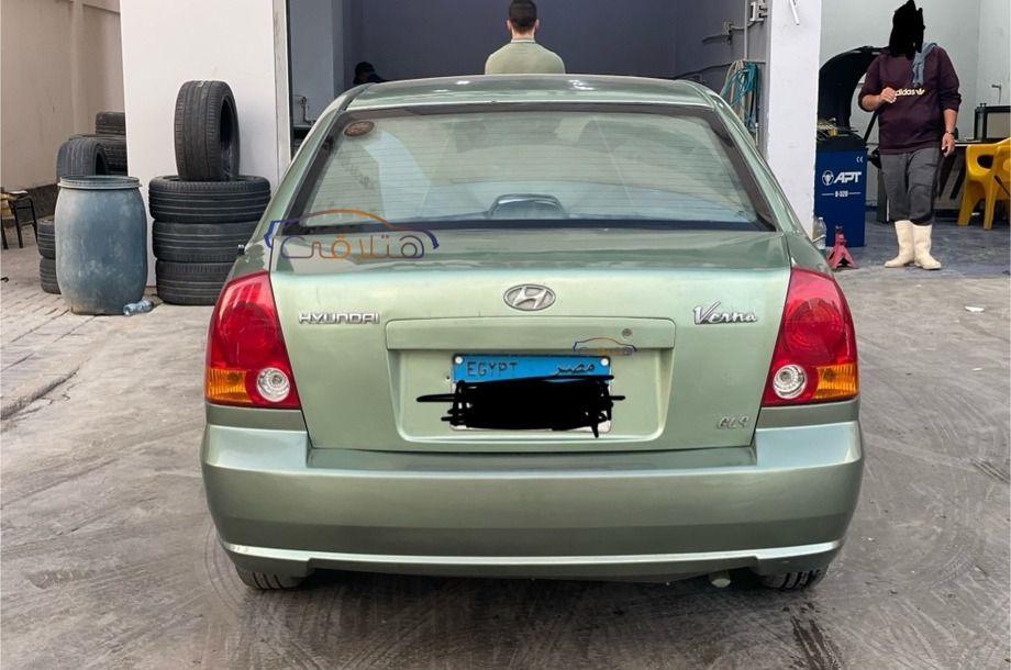 Verna Hyundai أخضر