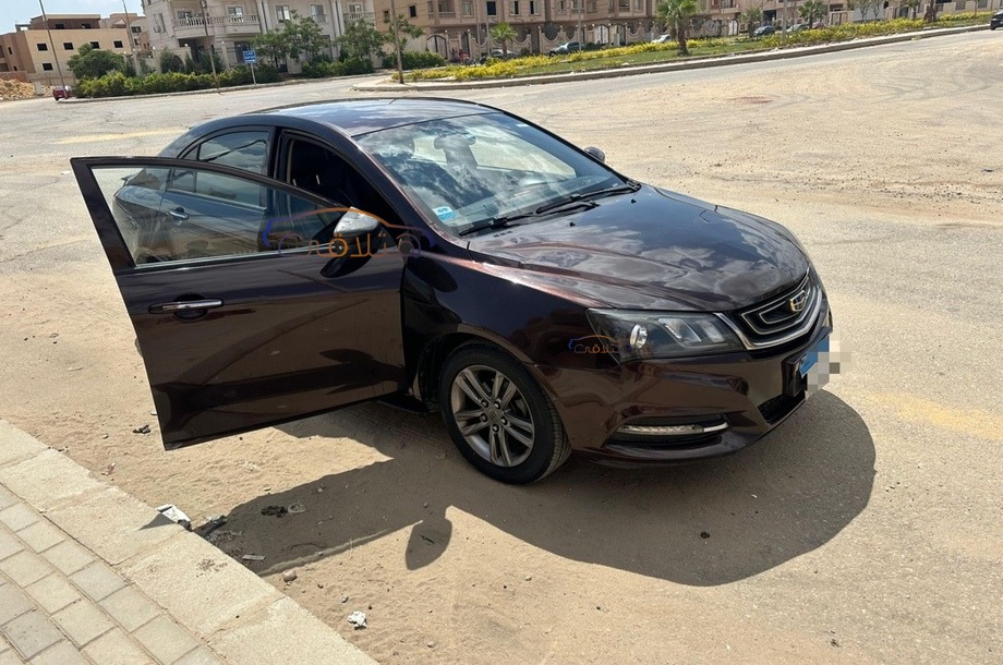 Imperial Geely بني