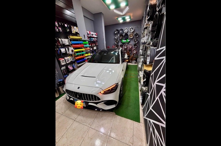 C 180 Mercedes White