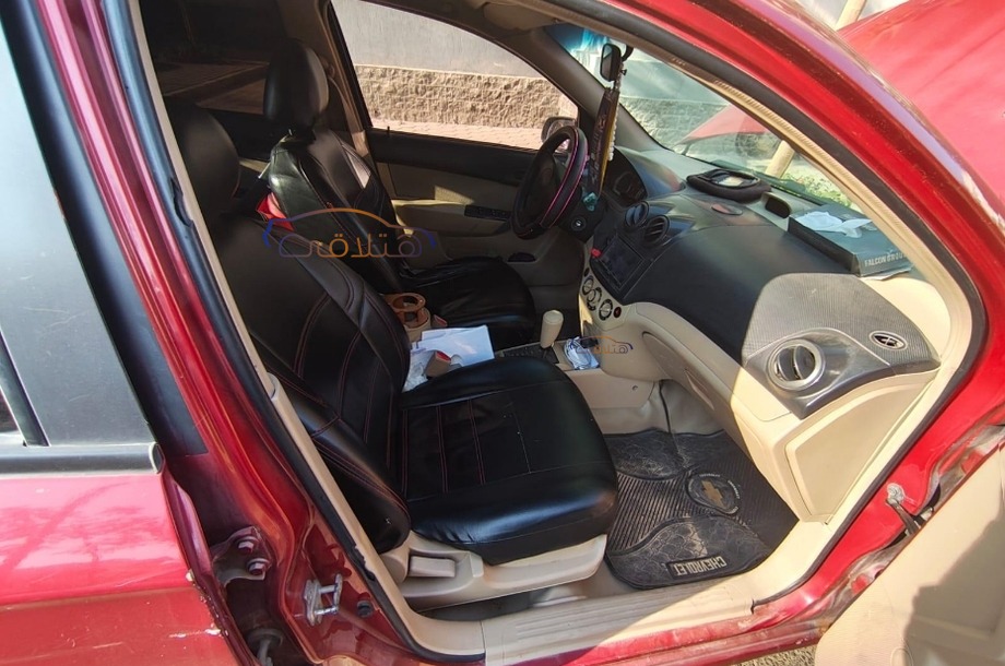 Aveo Chevrolet احمر