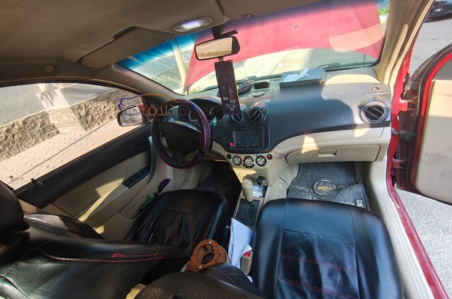 Aveo Chevrolet احمر