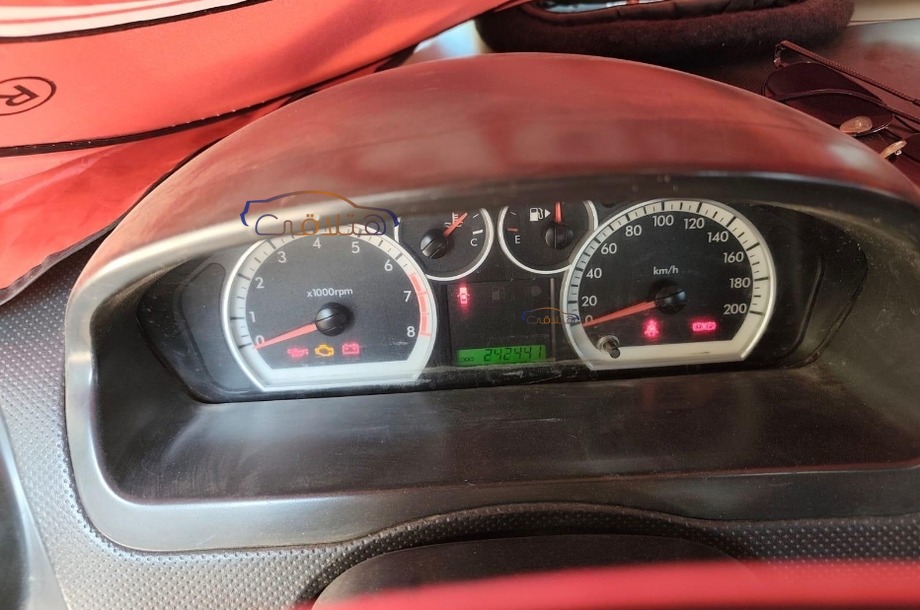 Aveo Chevrolet احمر