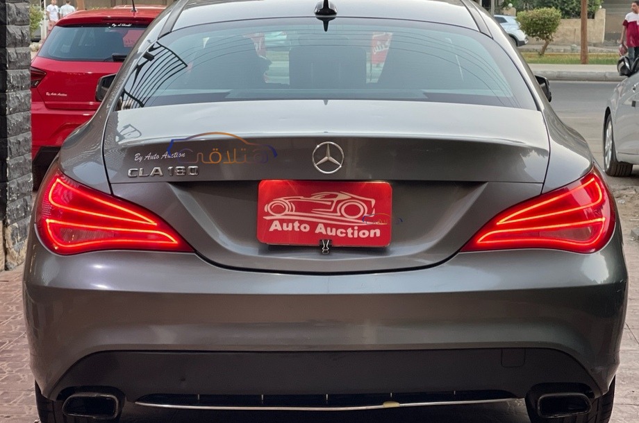 CLA 180 Mercedes Gray