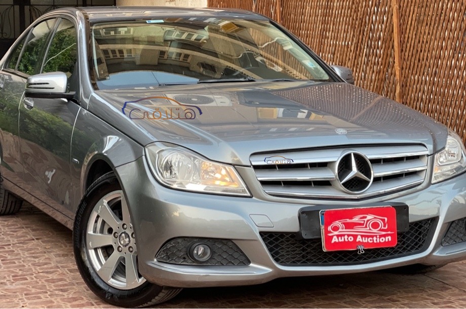 C 180 Mercedes Gray