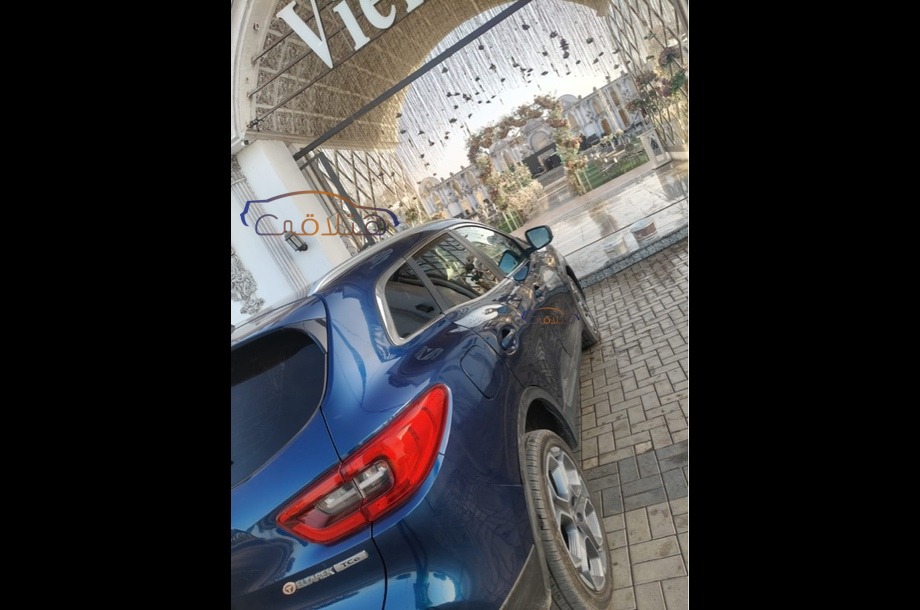 Kadjar Renault أزرق