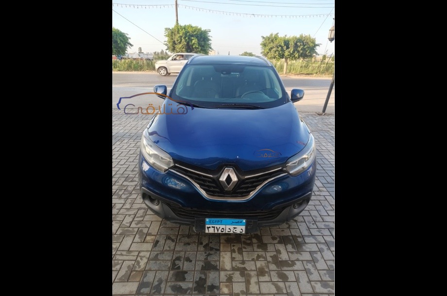 Kadjar Renault أزرق