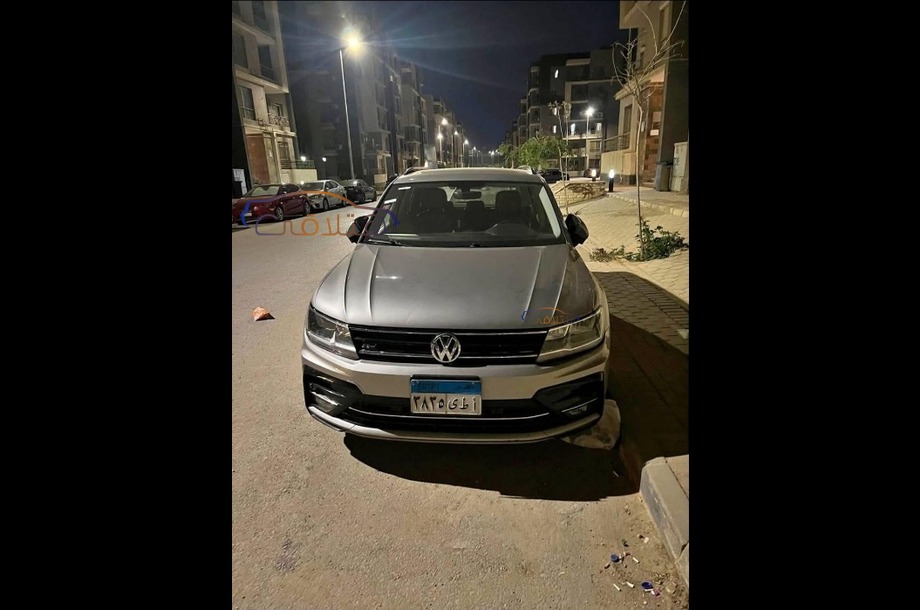 Tiguan Volkswagen Gray