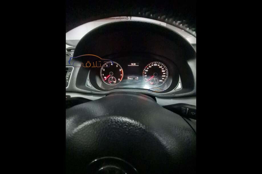 Passat Volkswagen أبيض