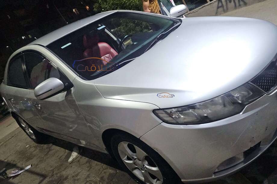 Cerato Kia فضي