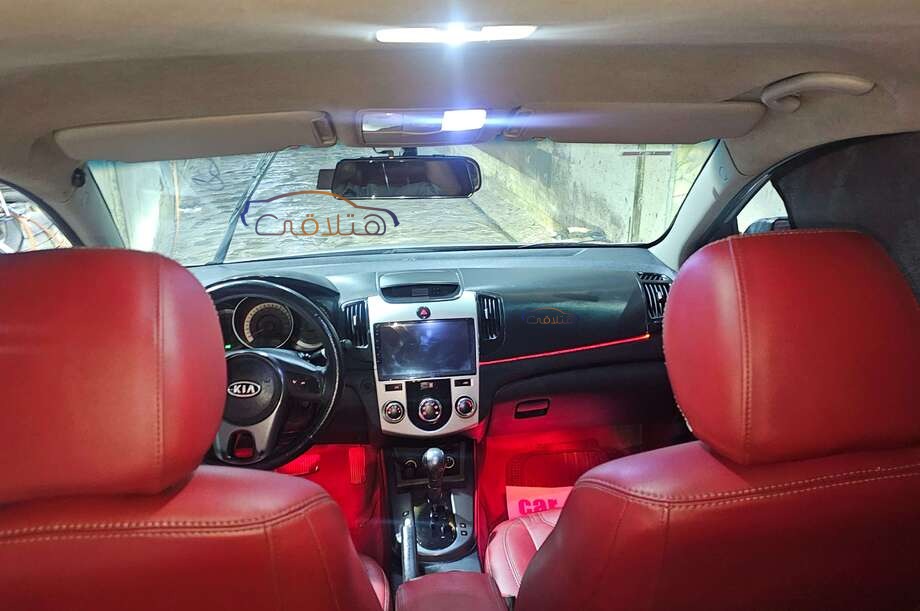 Cerato Kia فضي
