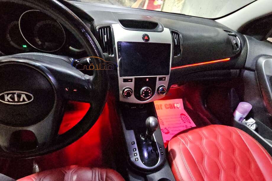 Cerato Kia فضي