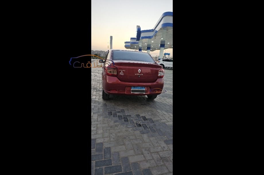 Logan Renault احمر