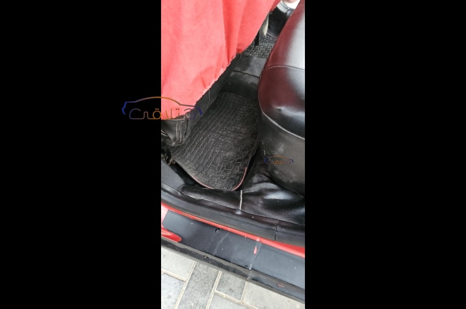 Logan Renault احمر