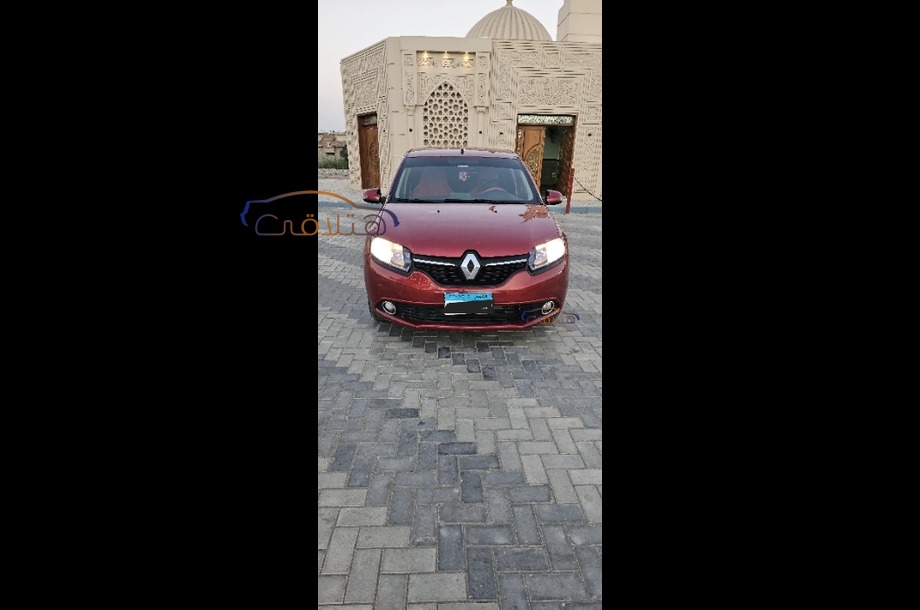 Logan Renault احمر