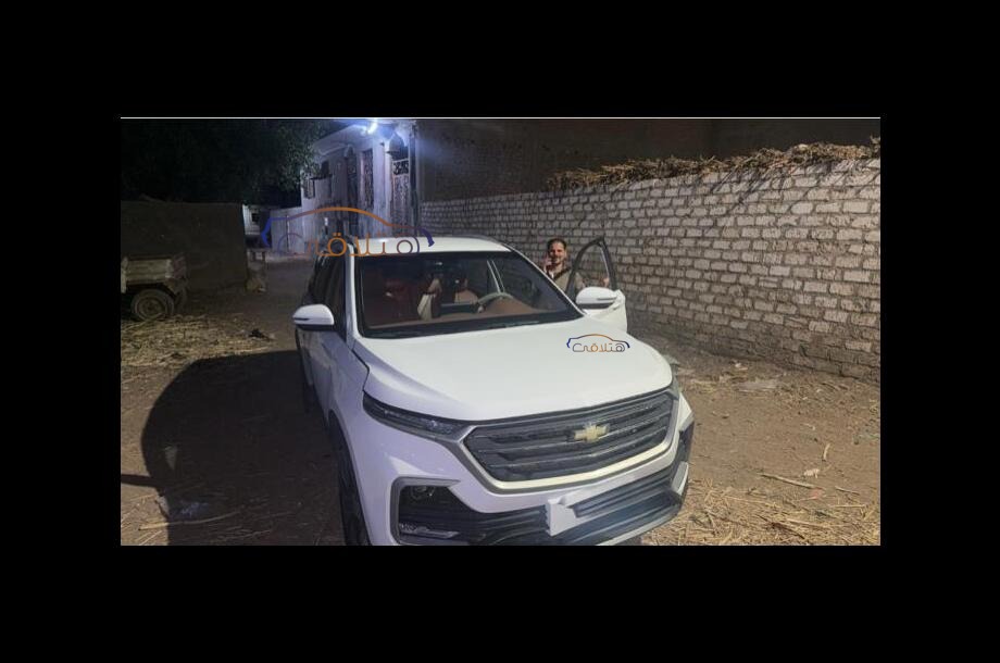 Captiva Chevrolet White