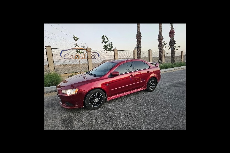 Lancer EX Shark Mitsubishi احمر