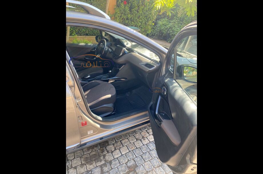 2008 Peugeot برونزي