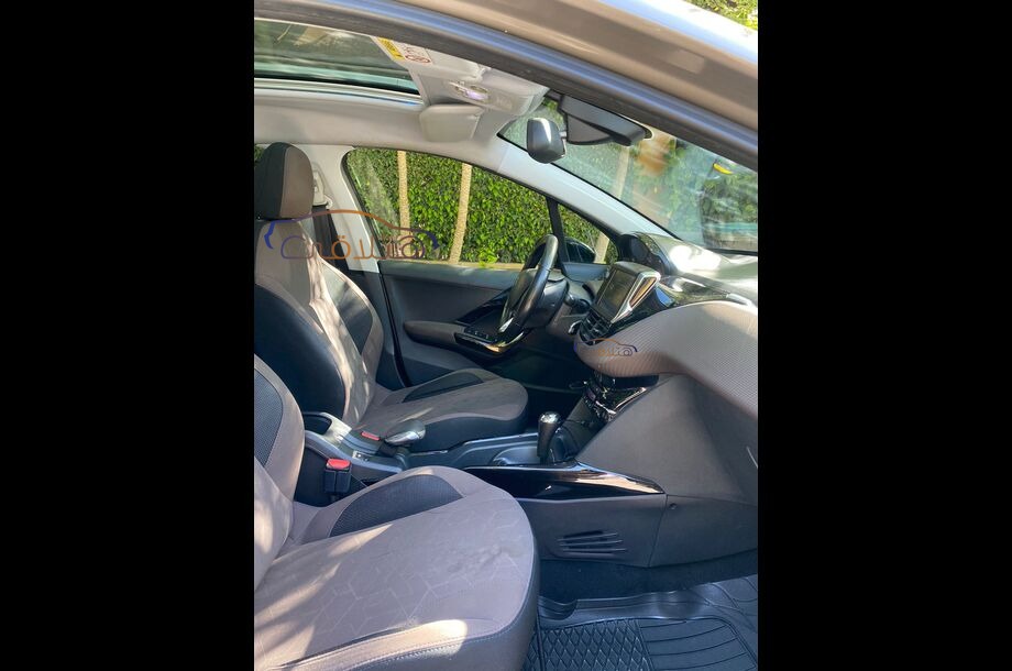 2008 Peugeot برونزي