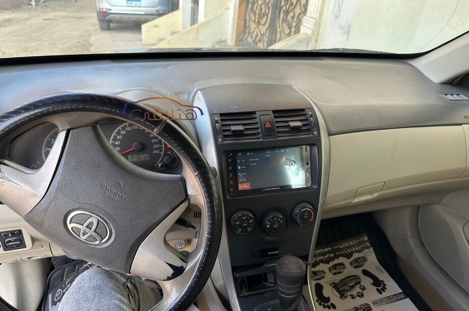 Corolla Toyota أسود