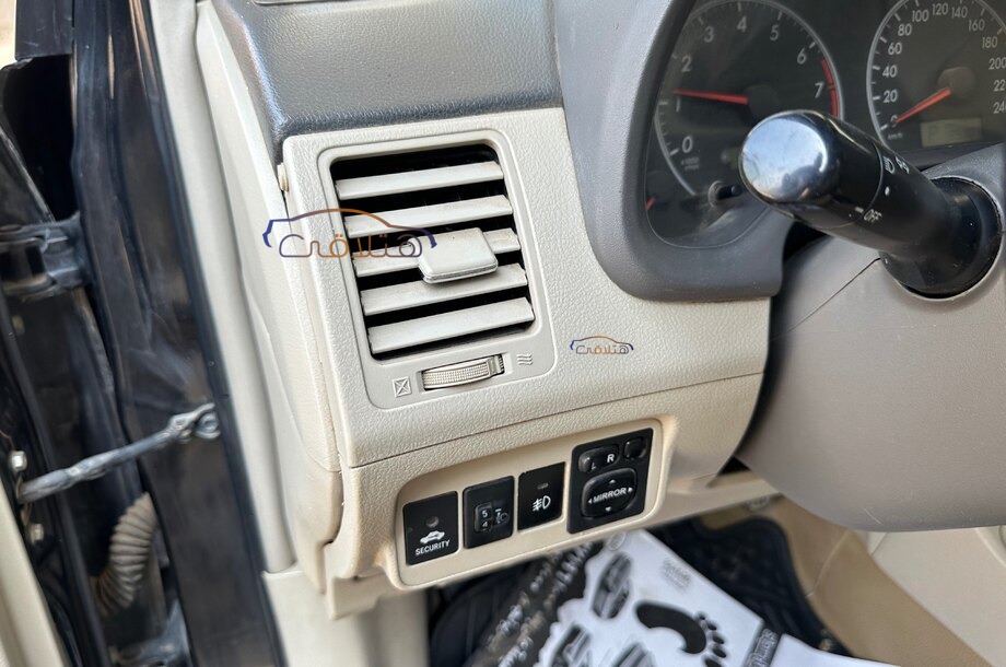 Corolla Toyota أسود