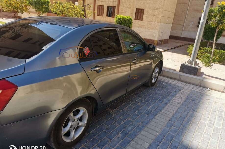 Emgrand 7 Geely فضي