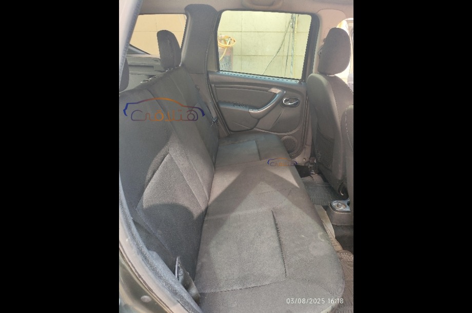Duster Renault أخضر