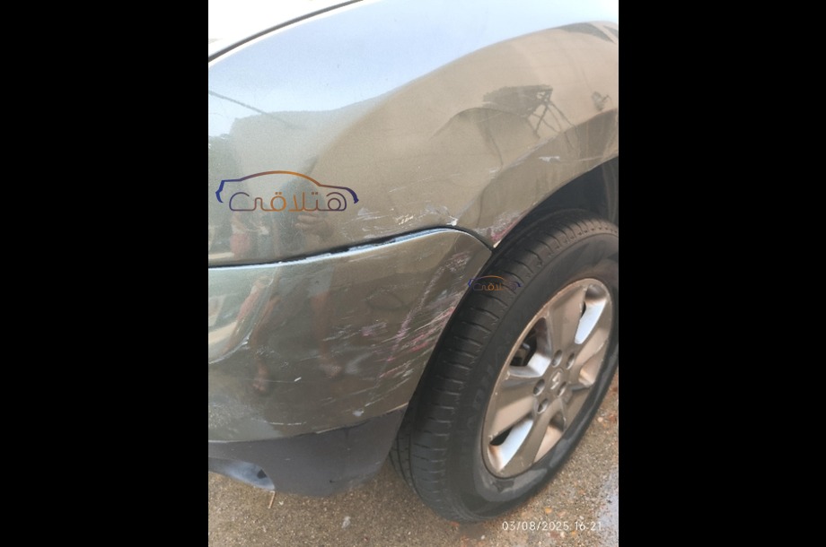 Duster Renault أخضر