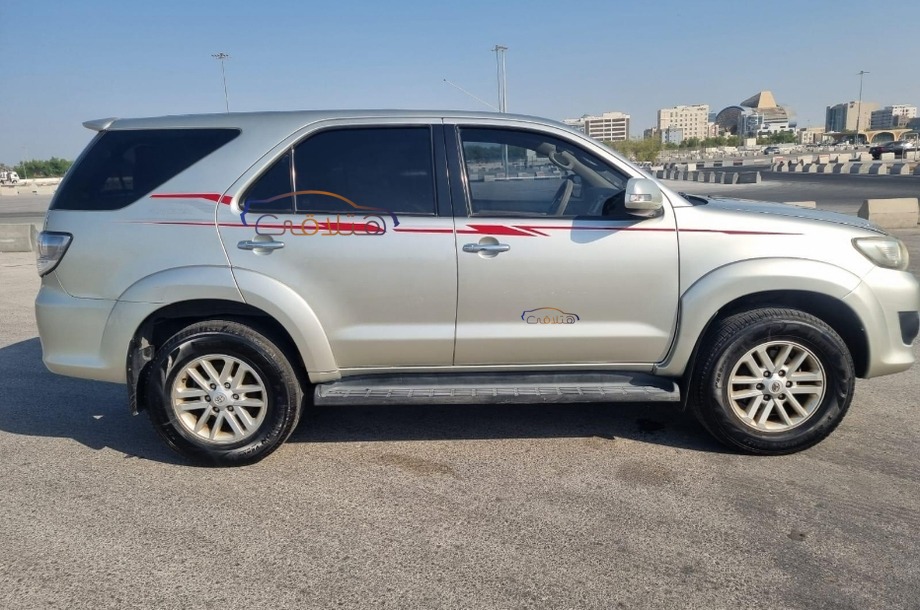 Fortuner Toyota فضي