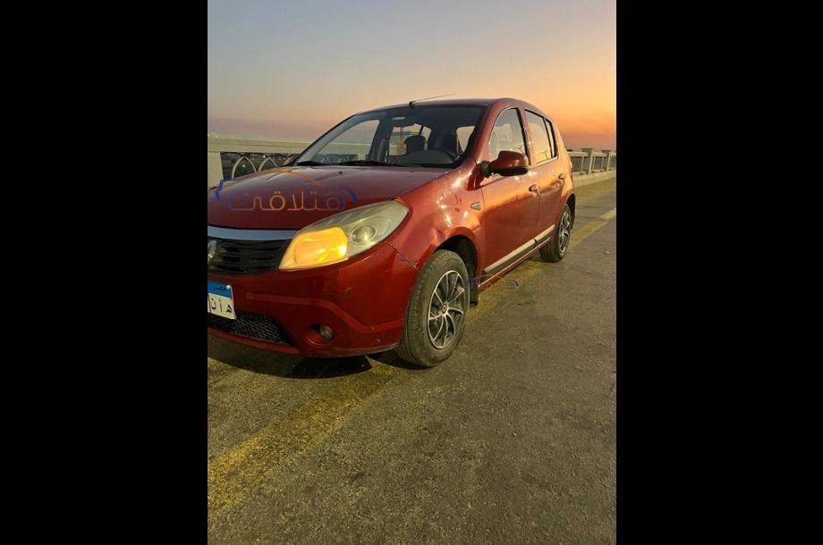 Sandero Renault Red