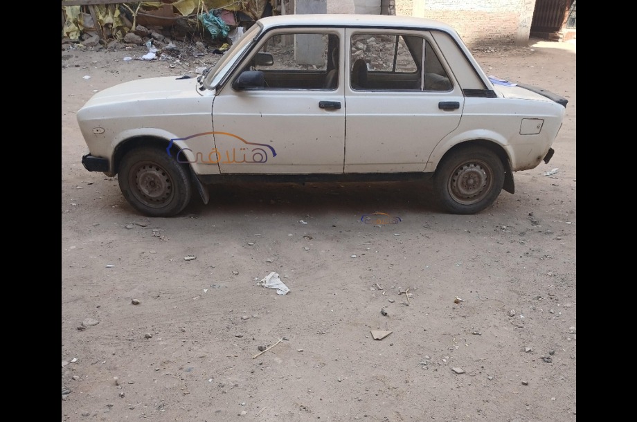 128 Fiat أبيض