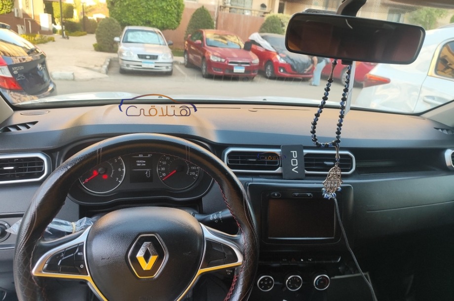 Duster Renault White