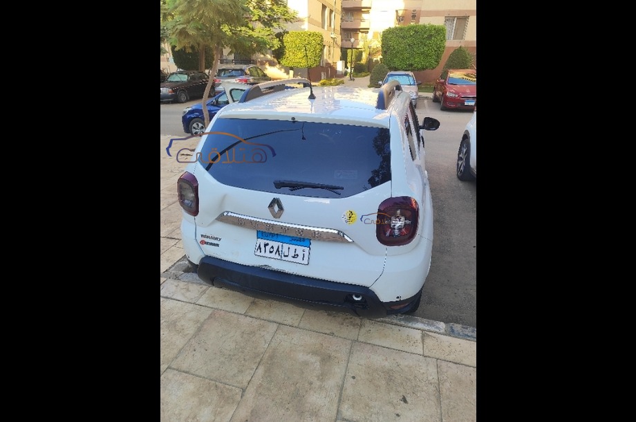 Duster Renault White